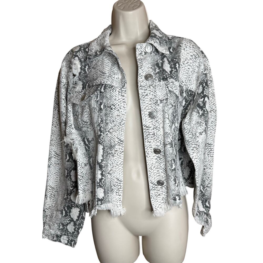 POL White Snakeskin Denim Jacket S NWOT Snake
